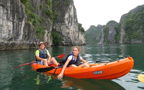 Halong Bay Full Day Tour -  4 Hours Cruising