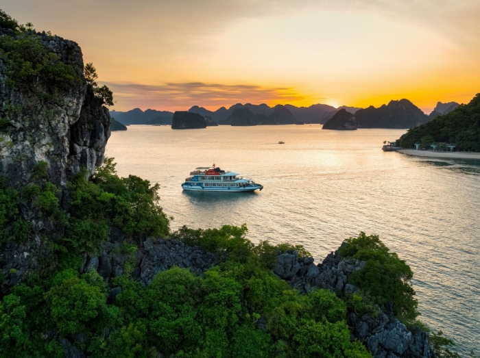 Ha Long Bay 1 Day Premium